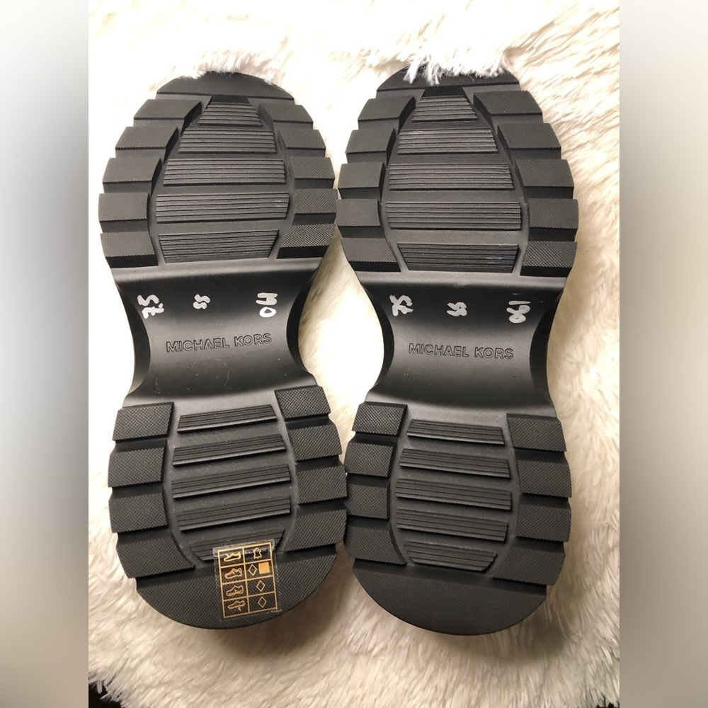 Michael Kors Black Women's Shiloh Leather Platform Loafers sizes 7.5 and 8.5 New - Picture 6 of 16